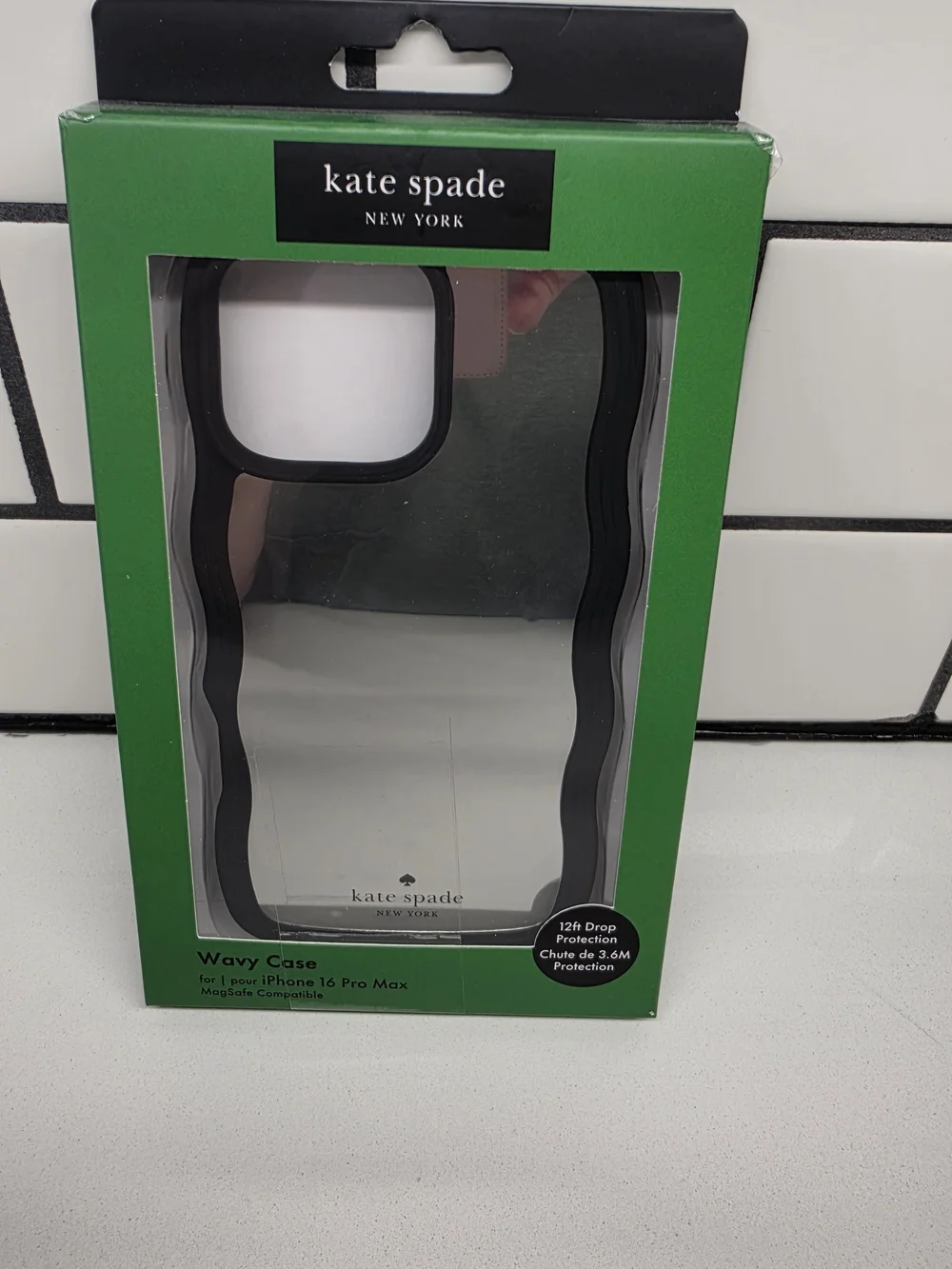 Kate Spade black Wavy Case For Iphone 16 Pro Max